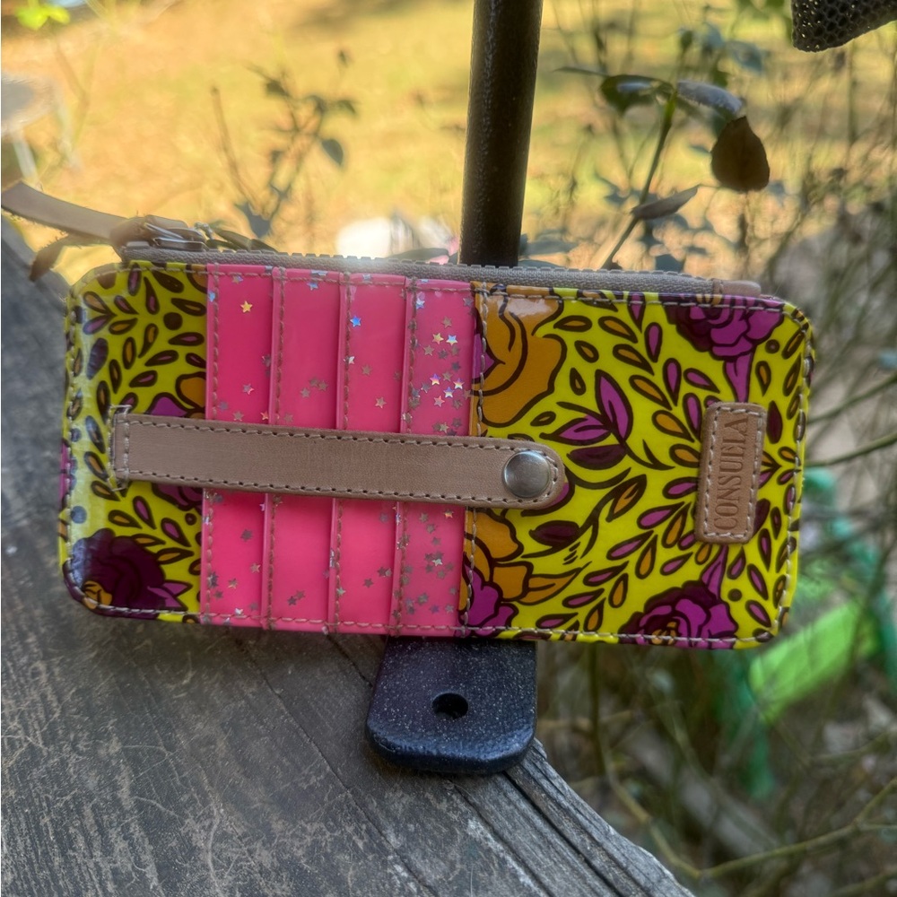 Millie card organizer